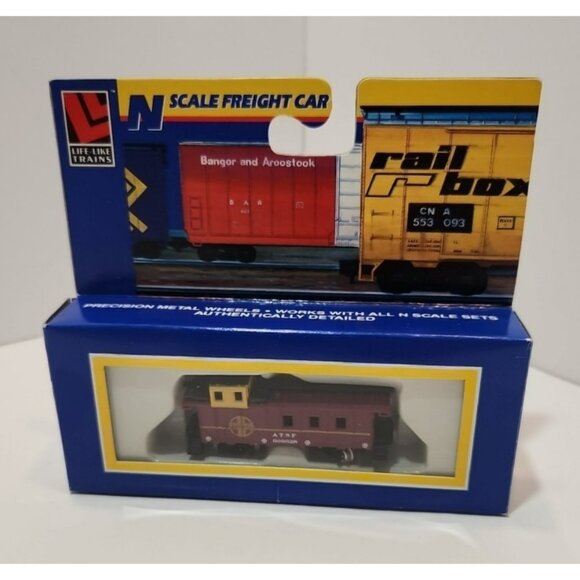 N Scale Life-Like 7710 ATSF Atchison Topeka Santa Fe Cupola Caboose #1943 - Picture 1 of 7